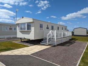 Seal Bay Resort - Pet Friendly 3 Bed 8 birth Family Owned Caravan, Selsey